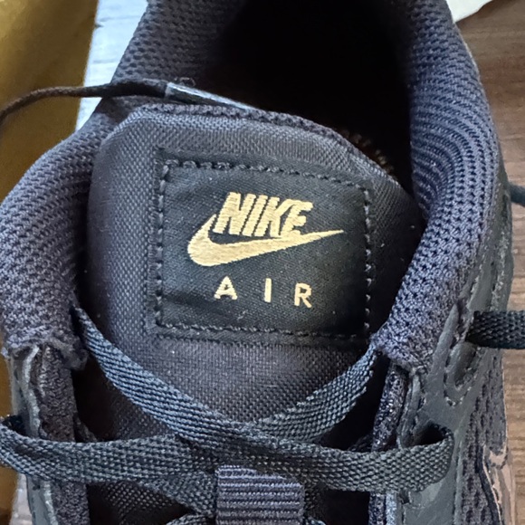 Nike Black and Animal Print Athletic Shoes. NWOT - Picture 5 of 7